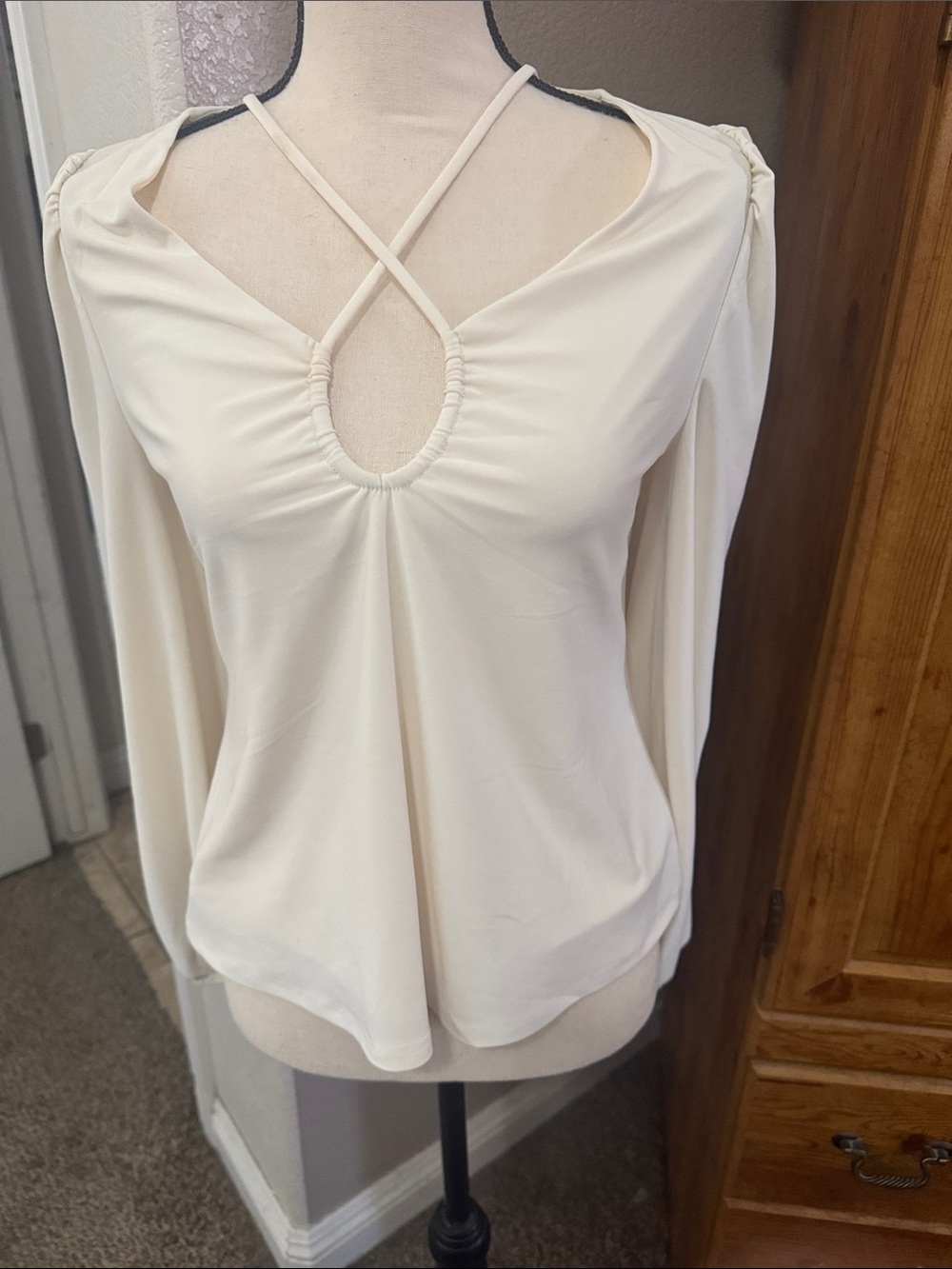 Women's Express Cream Long-Sleeve Keyhole Top with Strappy Detail
